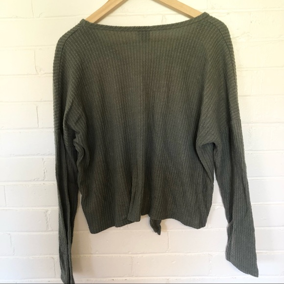 Paper Crane Long sleeve green soft shirt with cute tie in front. - Picture 6 of 9